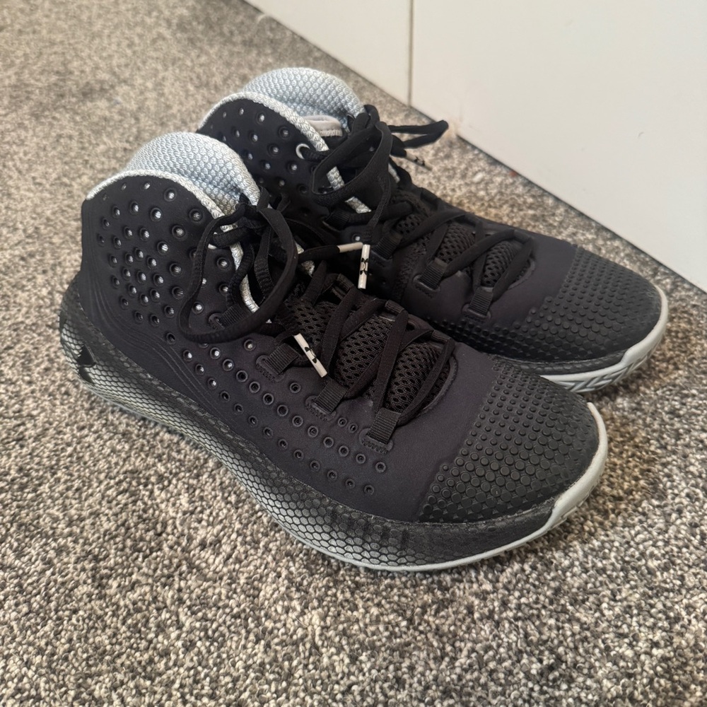 Under Armour HOVR Havoc 2 Mid Women’s 8 Black/Steel EU 39